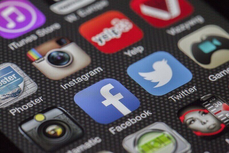 Facebook and twitter apps